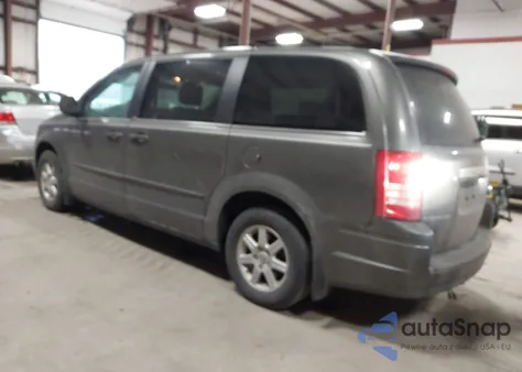 2010 Chrysler Town & Country New Lx из США, поврежденный, VIN 2A4RR2D14AR399282
